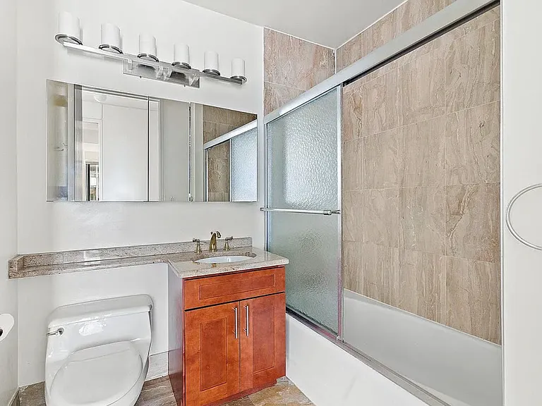 201 W 72nd St #16B — Photo 6