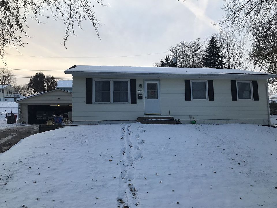 1st image of 2625 Rosewood Dr