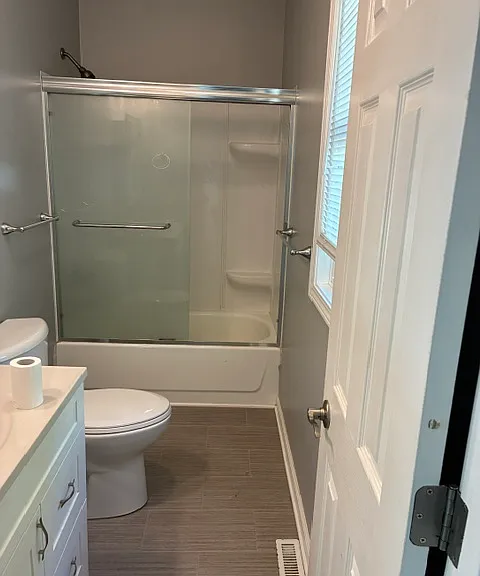 201 S Logan St — Photo 10