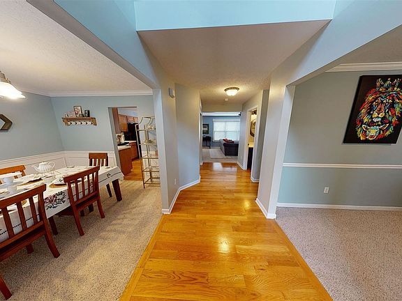 3rd image of 6952 Lucia Dr
