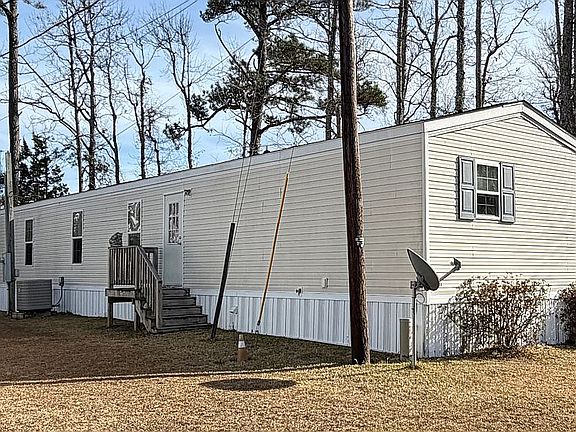 2nd image of 3314 Bridges St #41
