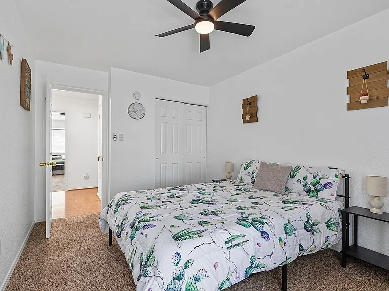 604 Venus Ave — Photo 17