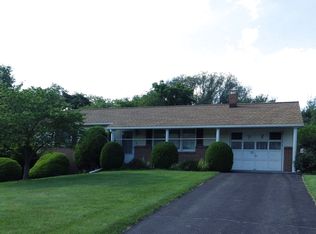 316 W Walnut St, Valley View, PA 17983