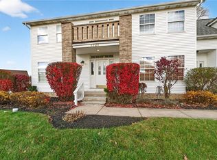 6724 Larch Ct, Bedford, OH 44146