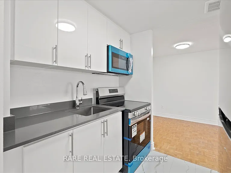 7555 Goreway Dr #139 — Photo 10