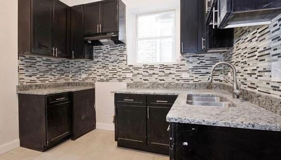 3rd image of 6947 S Wabash Ave #1