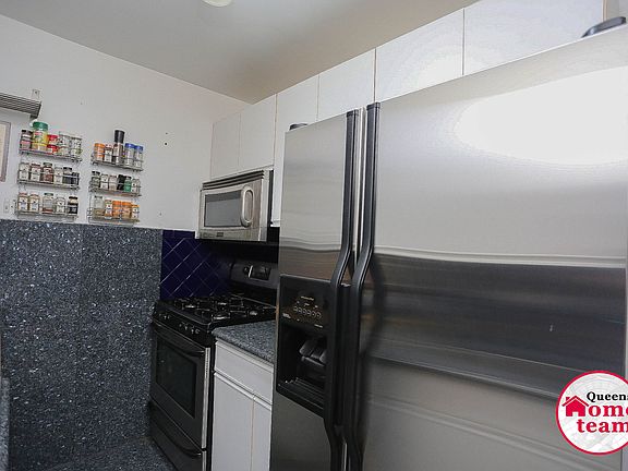 4th image of 11860 Metropolitan Ave APT 4J