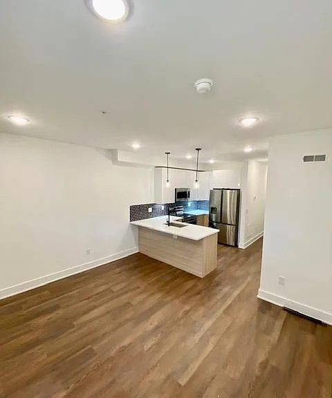 4059 Olive St #3 — Photo 10