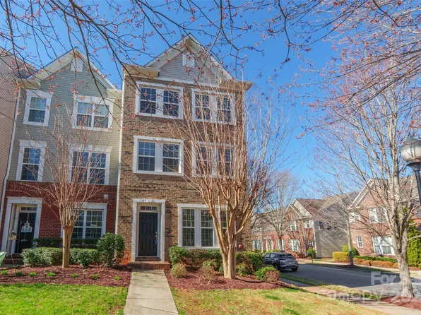 7147 Brighton Park Dr, Mint Hill, NC 28227