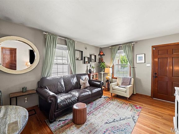 4th image of 5618 Fyler Ave