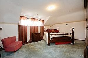 5th image of 244 N Park St