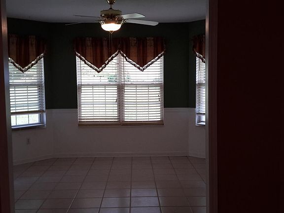 4th image of 1508 Nutgrove Ln
