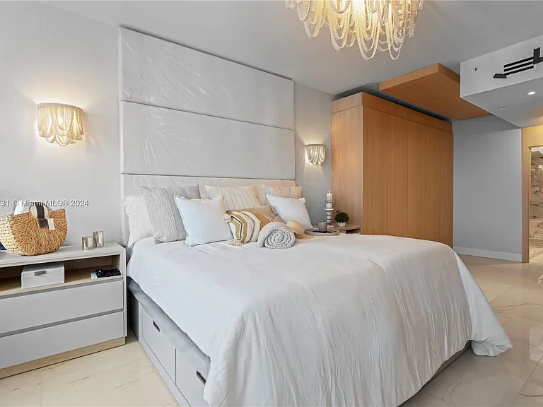 17875 Collins Ave #502 — Photo 14