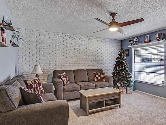 4th image of 308 Beverly Ct
