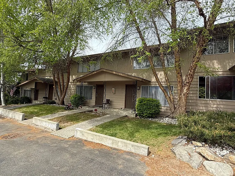 1450 Baker 1451 Ashland — Photo 13