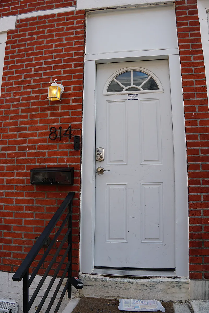 Building Photo - 814 Winton St