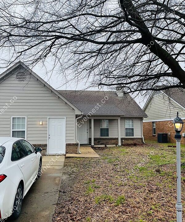 1st image of 7091 Hampton Dr