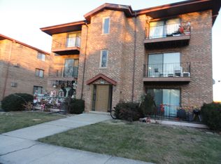 14643 Lamon Ave #2B, Midlothian, IL 60445