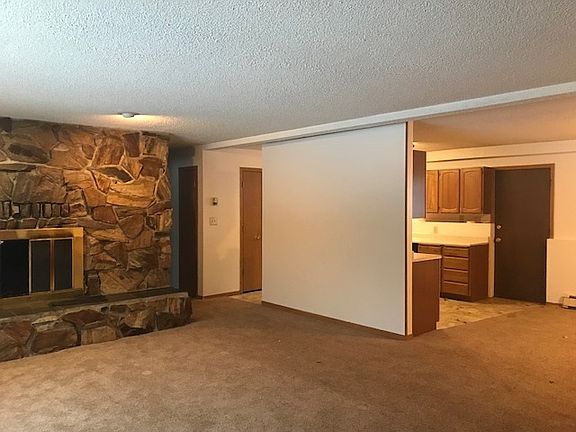 2nd image of 573 Sandpiper Dr