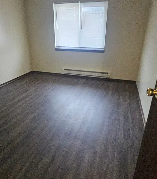 7501 W Green Tree Rd — Photo 6