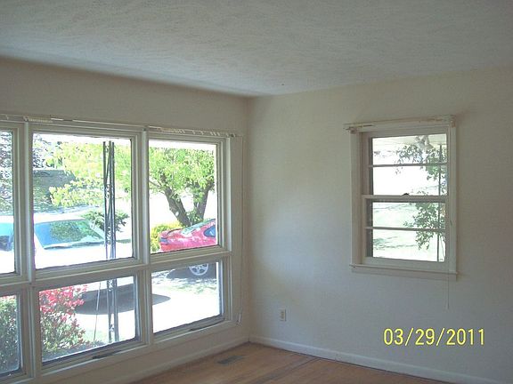 2nd image of 1831 Cascade St