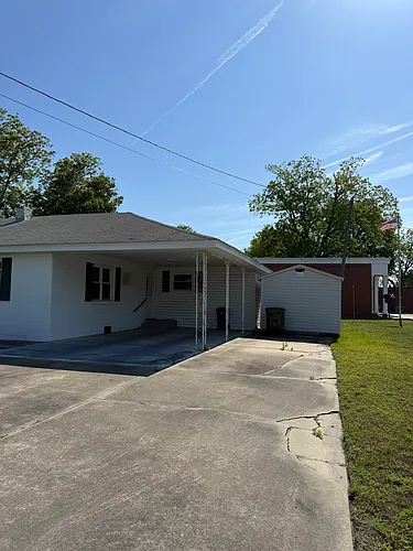 102 N Mill St Photo 1