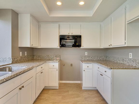 2nd image of 10732 Opal Ave