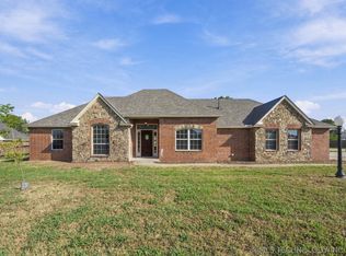 1113 W Dogwood St, Skiatook, OK 74070