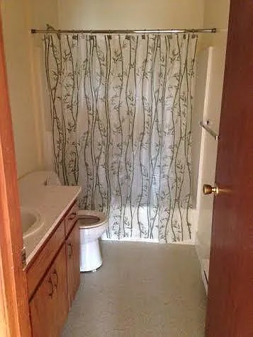 861 SW Adams Ave #4 — Photo 6