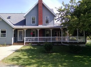 N9085 Freidig Rd, Brooklyn, WI 53521