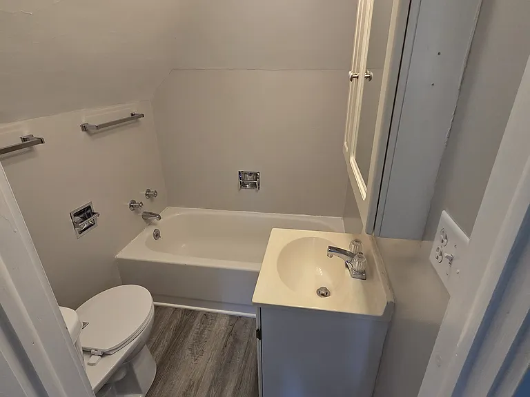 709 Dewitt Ave — Photo 20