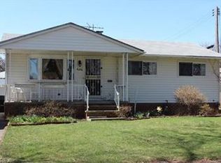 4576 Admiral Dr, Cleveland, OH