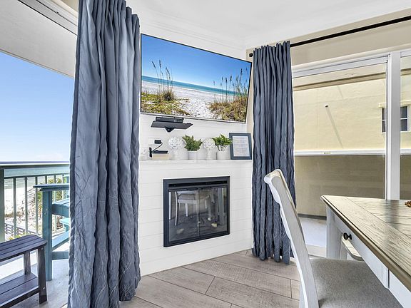4th image of 866 Santa Rosa Blvd Unit 318