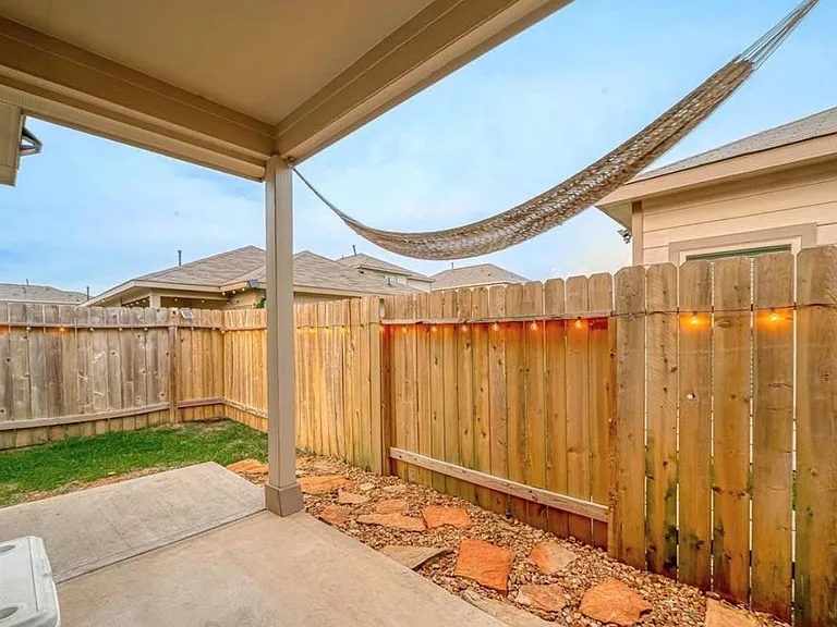 6409 Hollock Meadows Ln — Photo 17