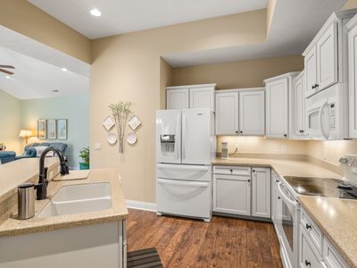 1010 Bridge Crest Dr, Ada, MI, 49301