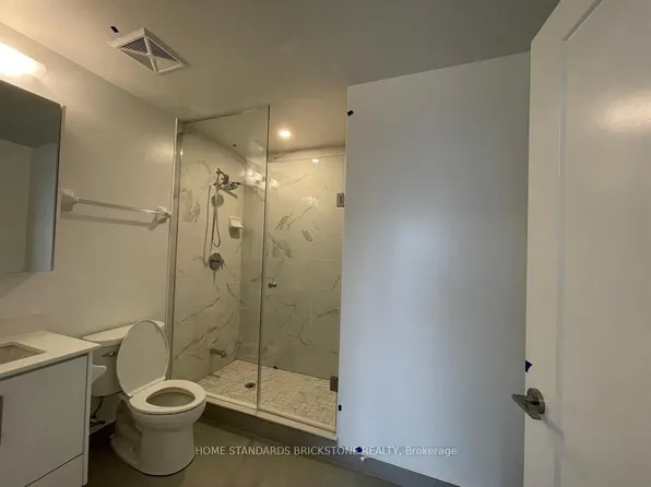 (undisclosed Address), Richmond Hill, ON L4B 0H6