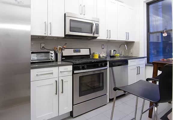 5th image of 162 W 54th St APT 7E