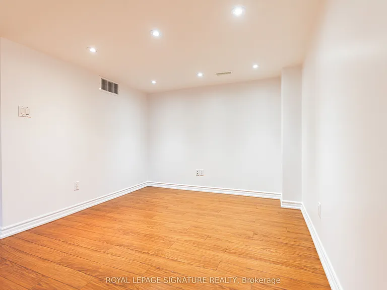 3082 Cabano Cres — Photo 7