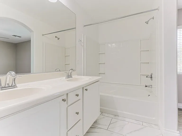 4672 E Laurel Ave — Photo 15