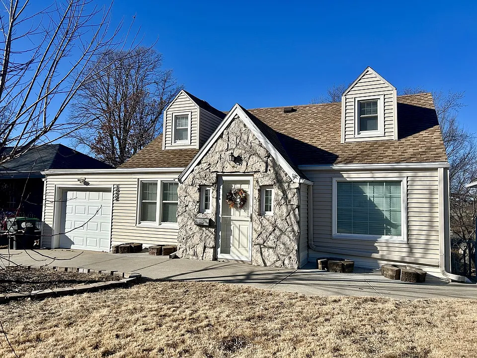 1932 S 62nd St