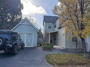 11122 Bunk House Ln, Redmond, OR