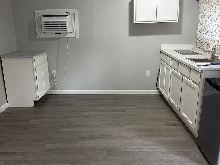 400 Porter Rd — Photo 5