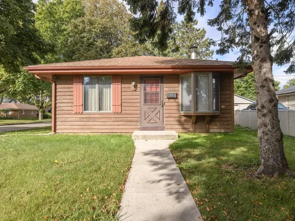 5803 North 77th STREET, Milwaukee, WI 53218