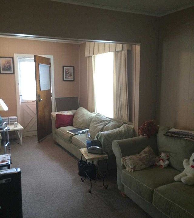 2nd image of 598 Hudson St