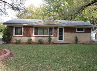 1150 N Lakeview Dr, Derby, KS 67037