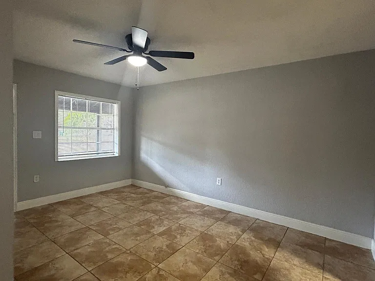 419 N Center St #419 — Photo 5