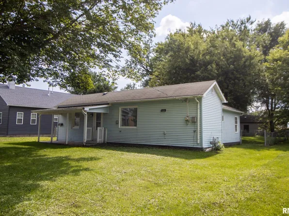 702 N Snapp St, Abingdon, IL 61410