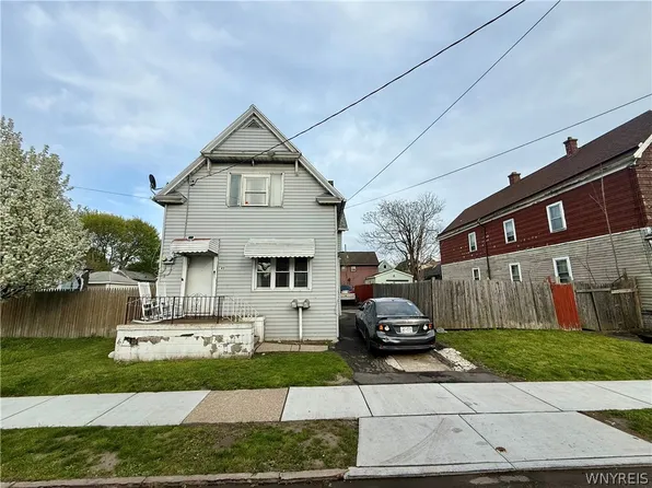 43 Lewis St, Buffalo, NY 14206