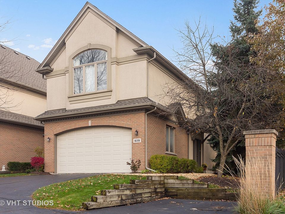 1st image of 929 W Chesterfield Ct