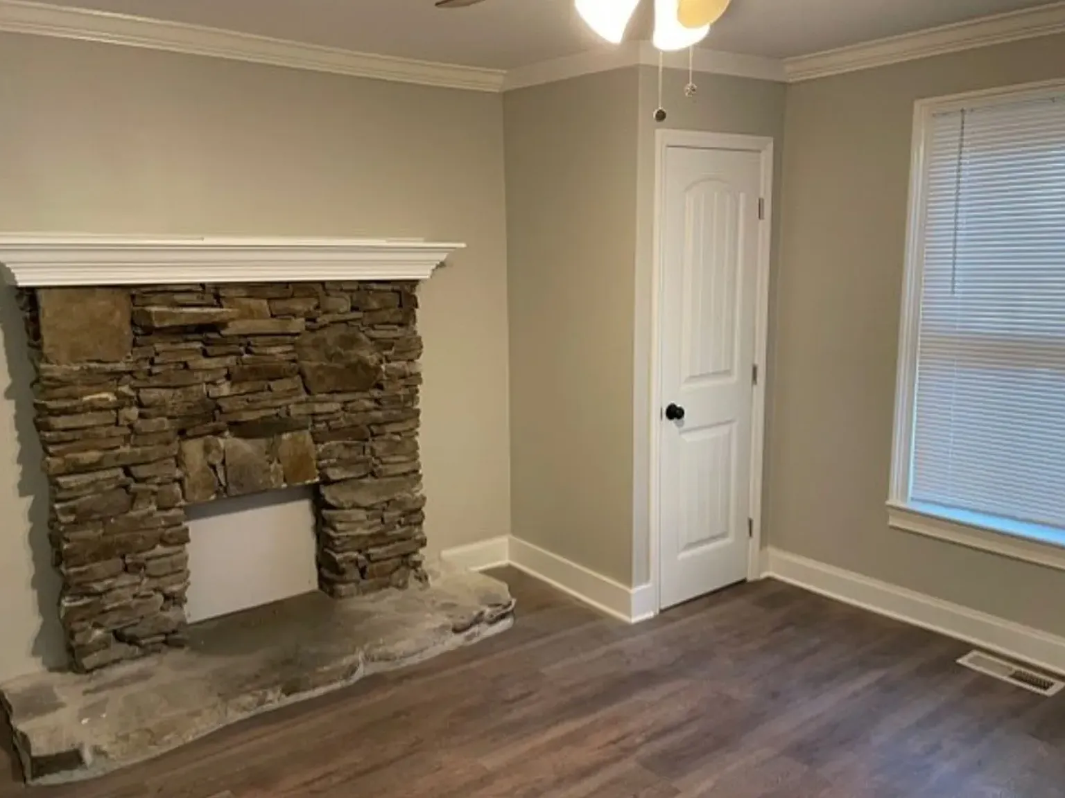 3 bed, 1100 sqft, $1,249 — Photo 4